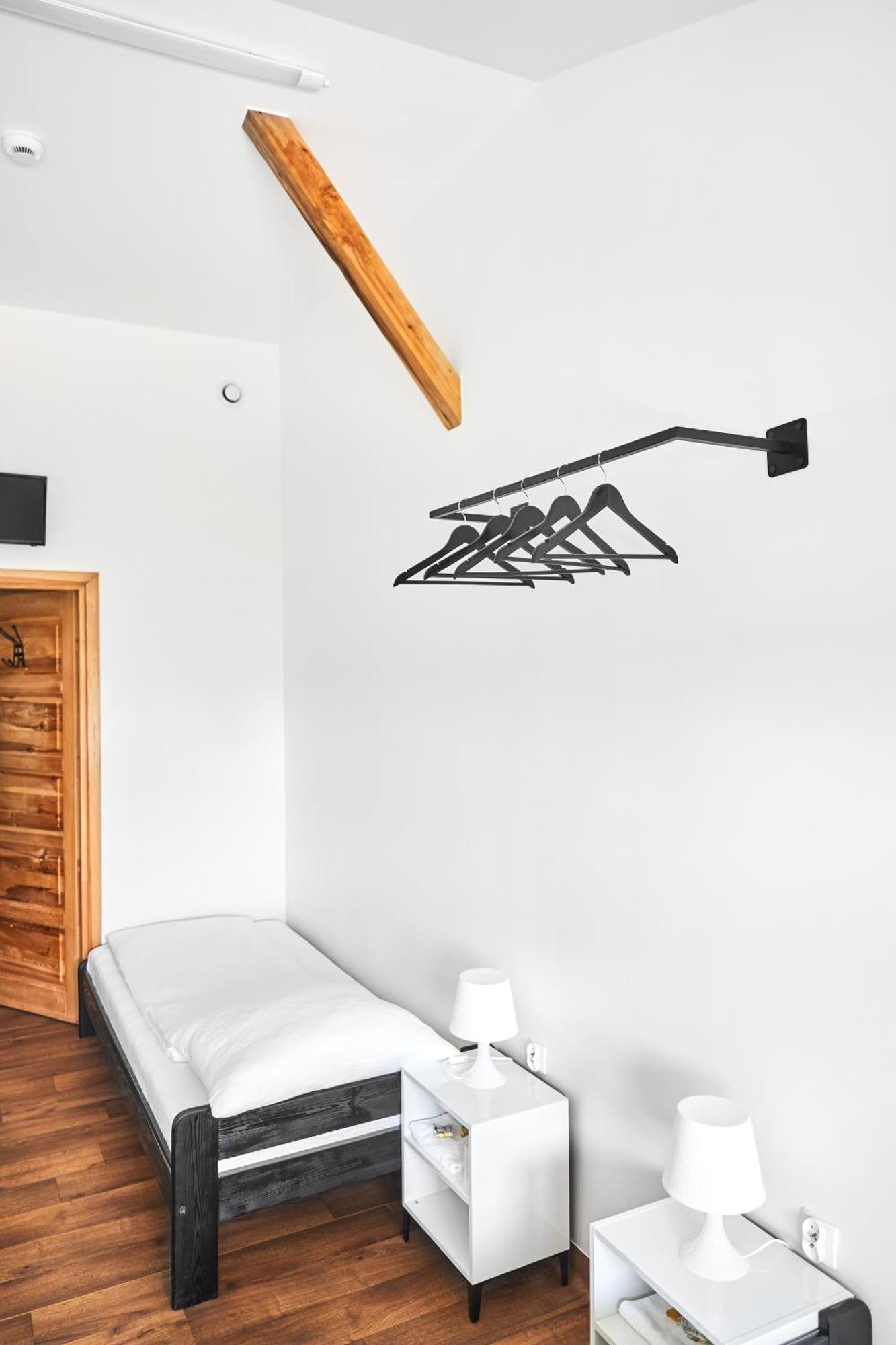 Hostel L44 Nowy Targ Extérieur photo